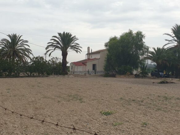 Country House 315 M² In Granja De Rocamora, Spain