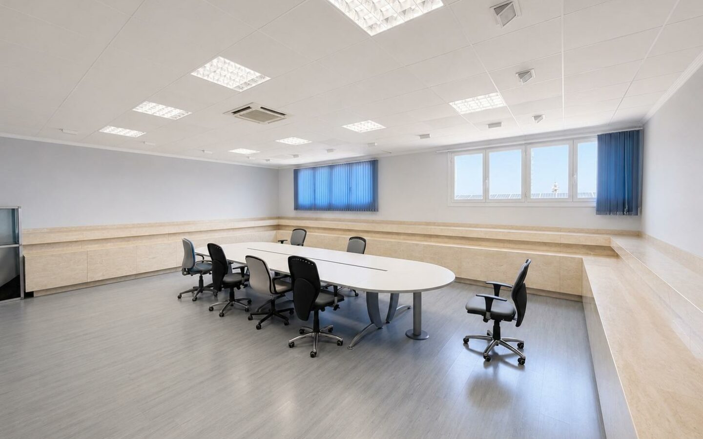 Industrial Unit In Almansa, Spain (1.110 M²)