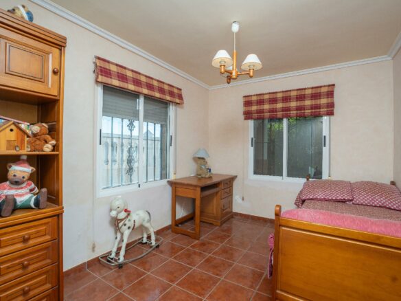 3-bedroom Villa In Elche Pedanias, Spain (267 M²)