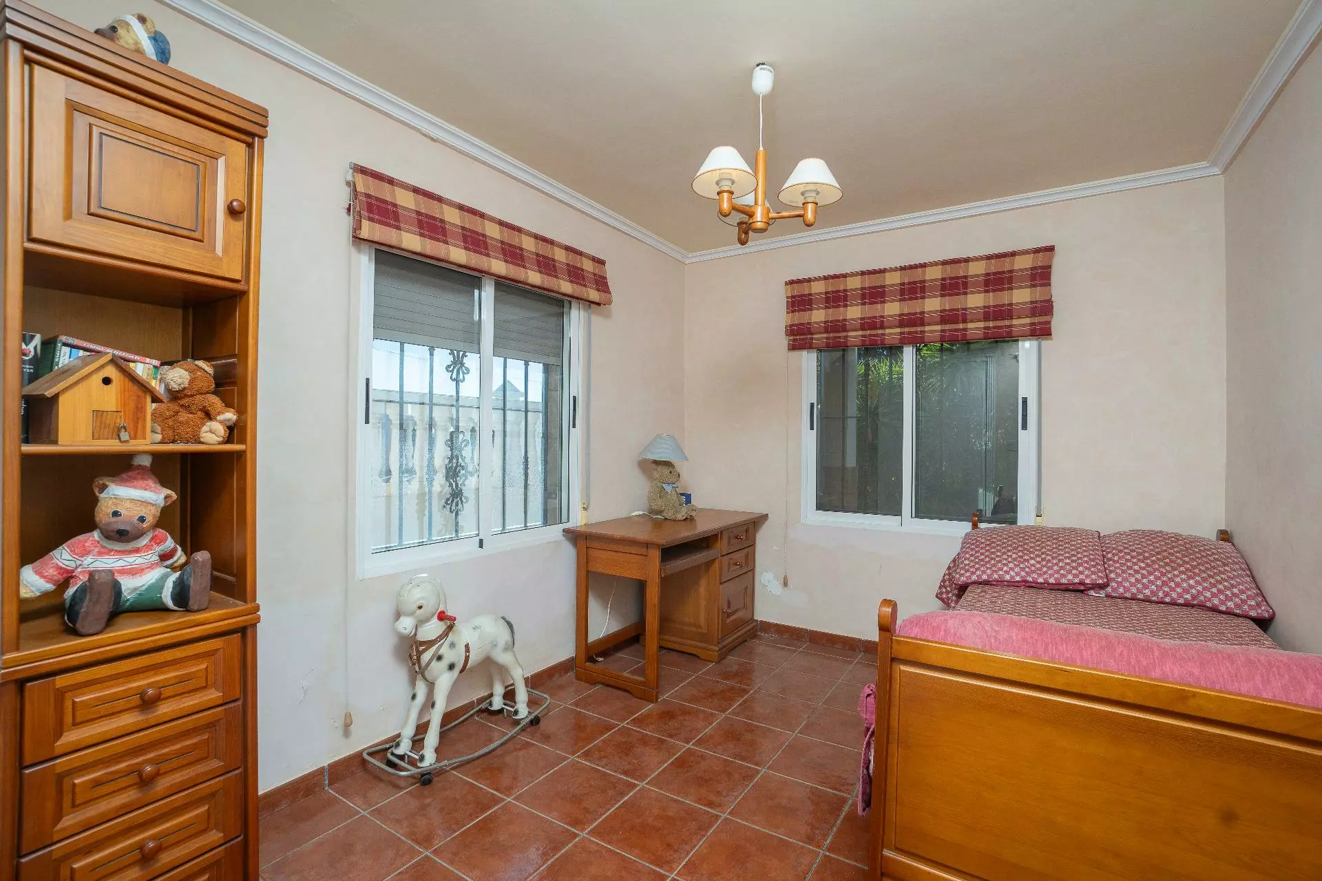 3-bedroom Villa In Elche Pedanias, Spain (267 M²)