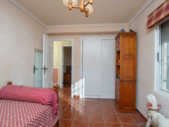 3-bedroom Villa In Elche Pedanias, Spain (267 M²)