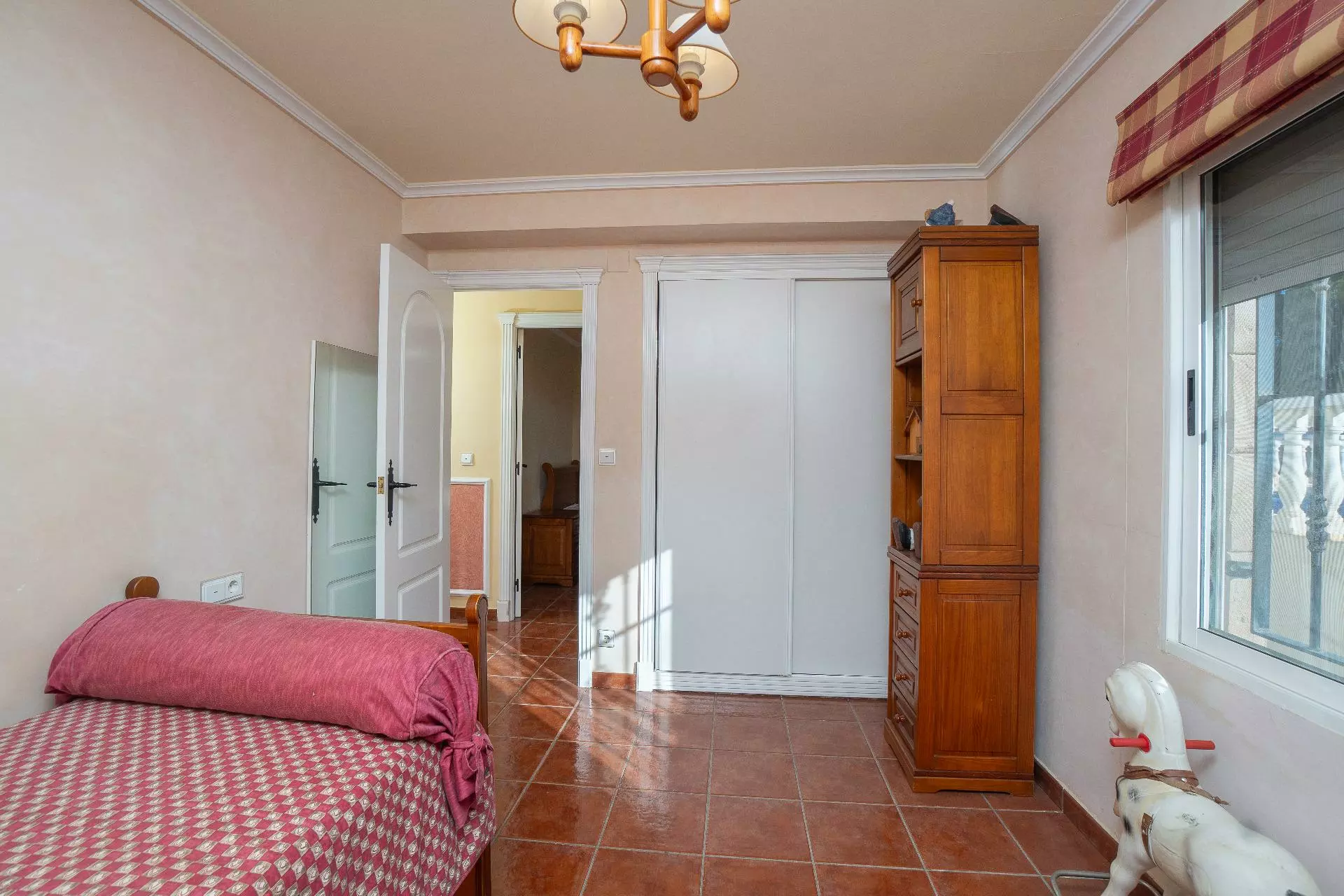 3-bedroom Villa In Elche Pedanias, Spain (267 M²)