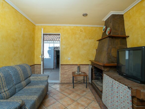 3-bedroom Villa In Elche Pedanias, Spain (267 M²)
