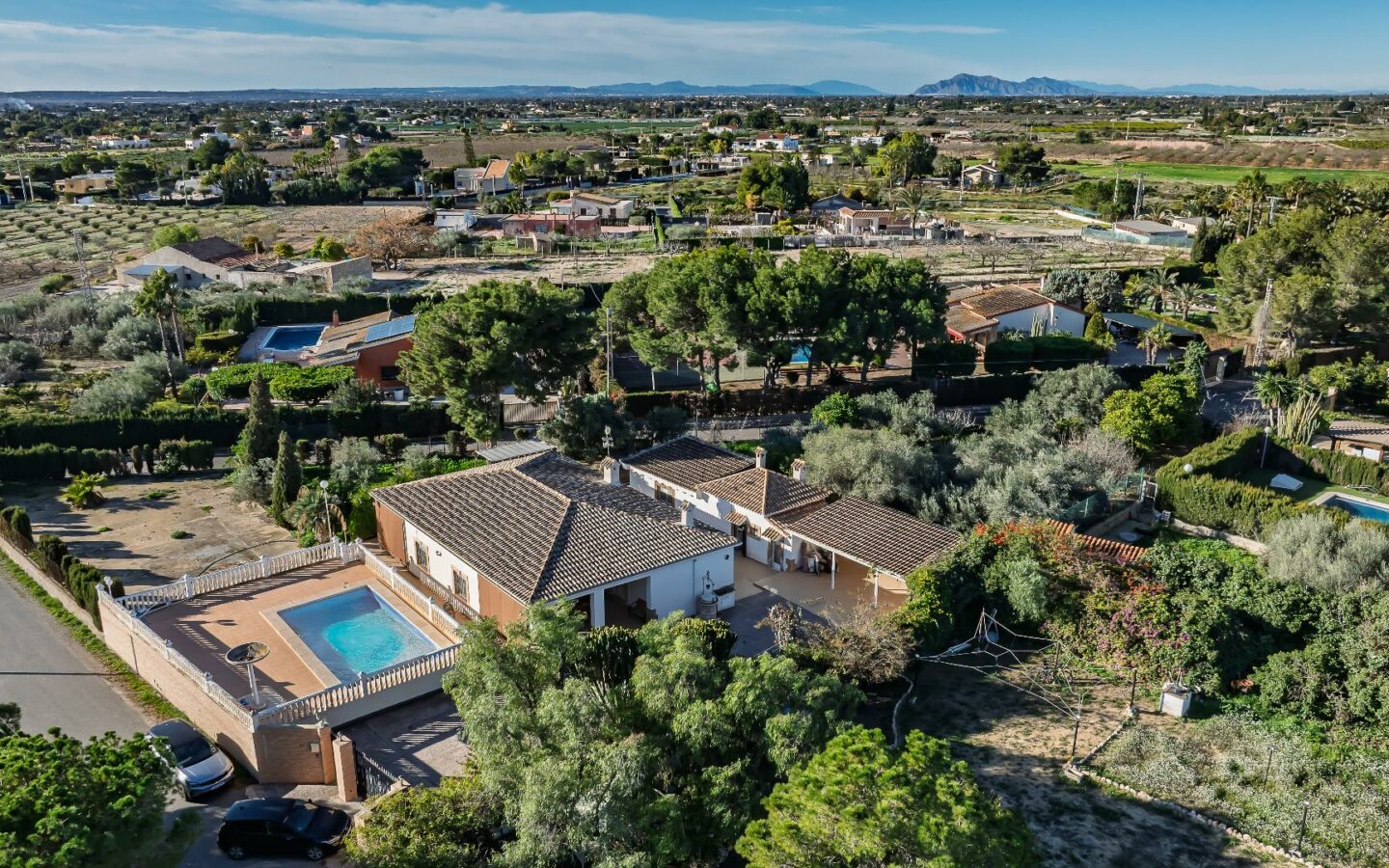3-bedroom Villa In Elche Pedanias, Spain (267 M²)