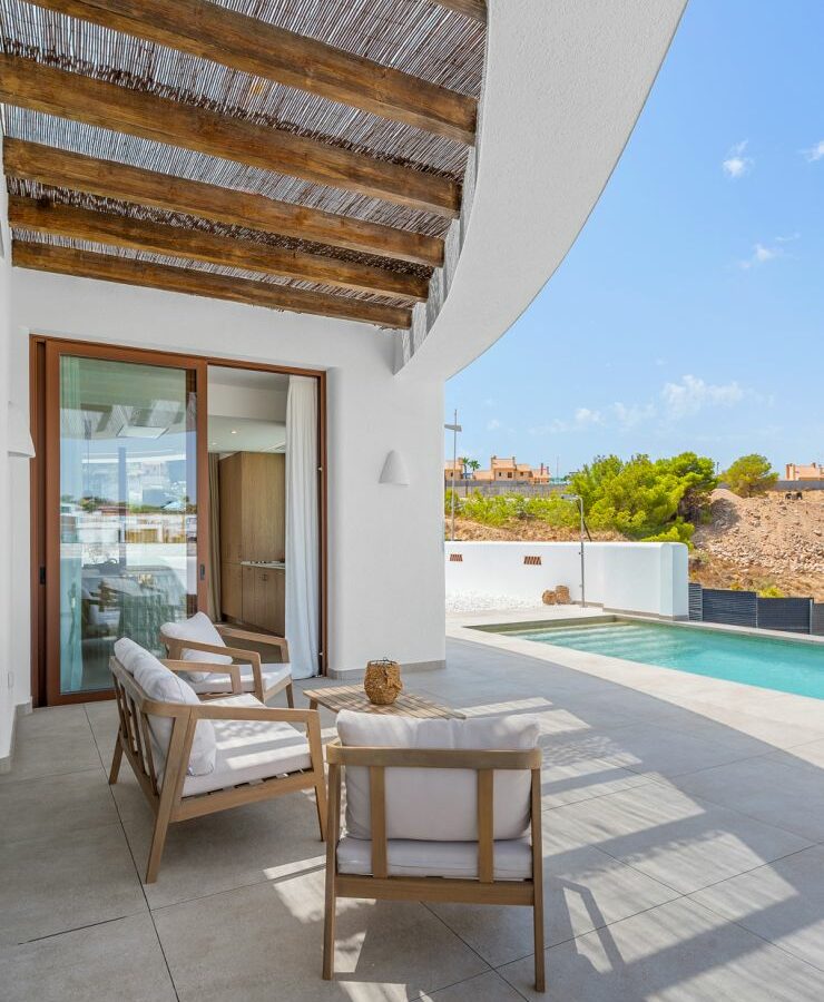 4-bedroom Villa In Algorfa, Spain (345 M²)
