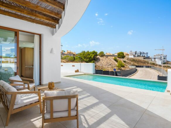 4-bedroom Villa In Algorfa, Spain (345 M²)