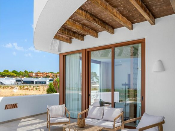 4-bedroom Villa In Algorfa, Spain (345 M²)