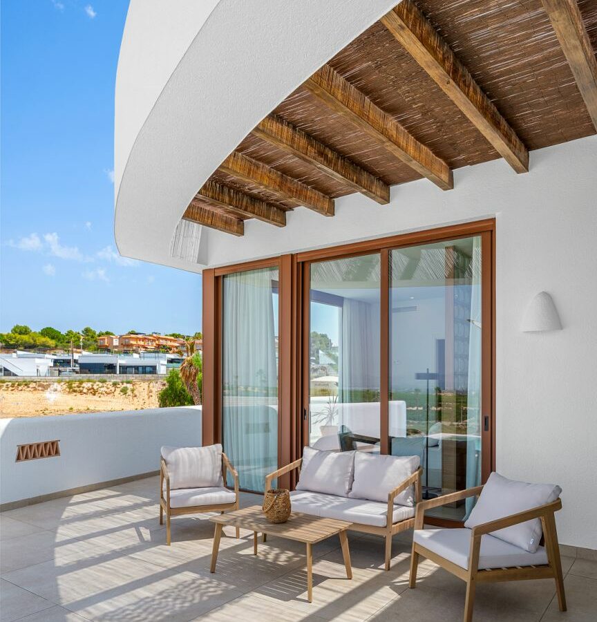 4-bedroom Villa In Algorfa, Spain (345 M²)