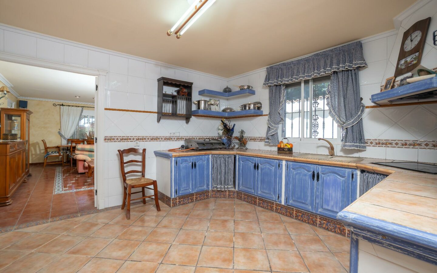 3-bedroom Villa In Elche Pedanias, Spain (267 M²)
