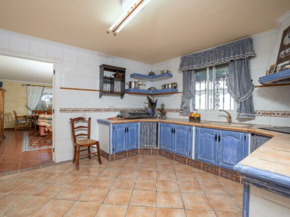 3-bedroom Villa In Elche Pedanias, Spain (267 M²)