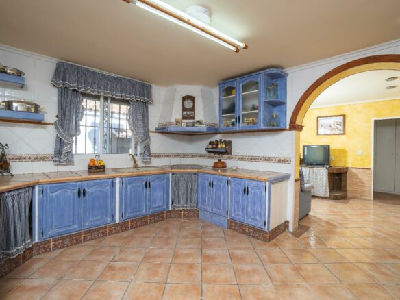 3-bedroom Villa In Elche Pedanias, Spain (267 M²)