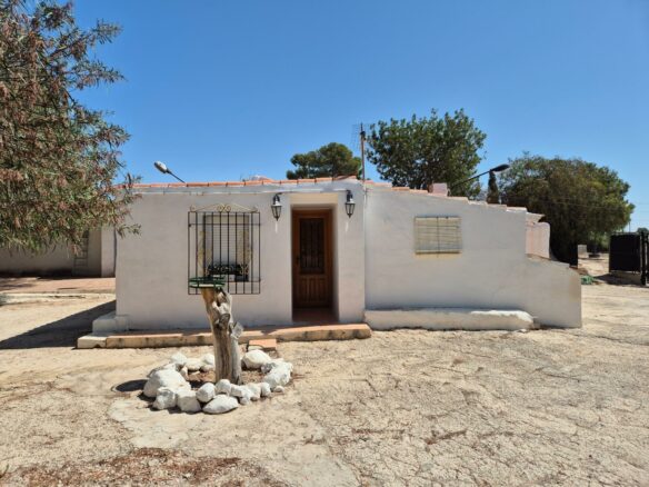 2-bedroom Country House In Aspe, Spain (145 M²)