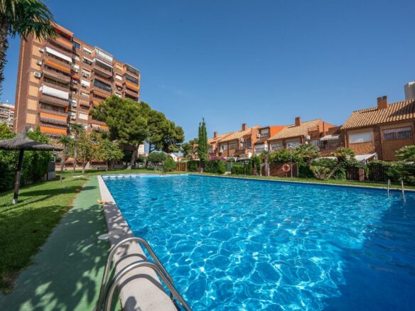 3-bedroom Apartment In San Juan Playa, Spain (121 M²)