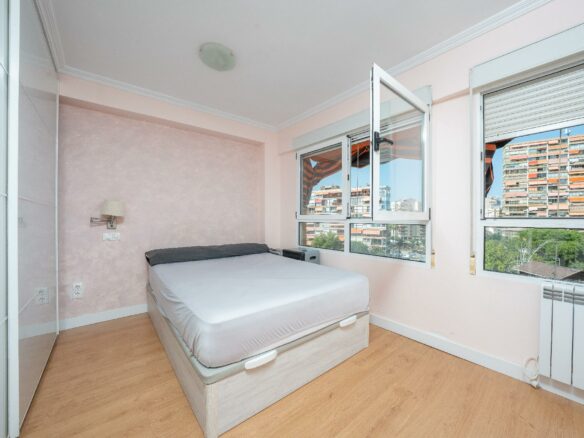 3-bedroom Apartment In San Juan Playa, Spain (121 M²)