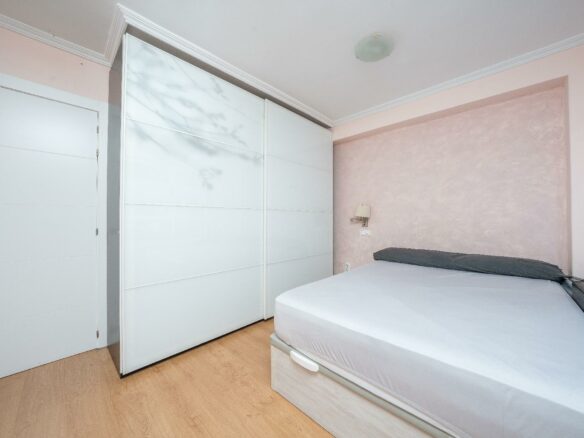 3-bedroom Apartment In San Juan Playa, Spain (121 M²)
