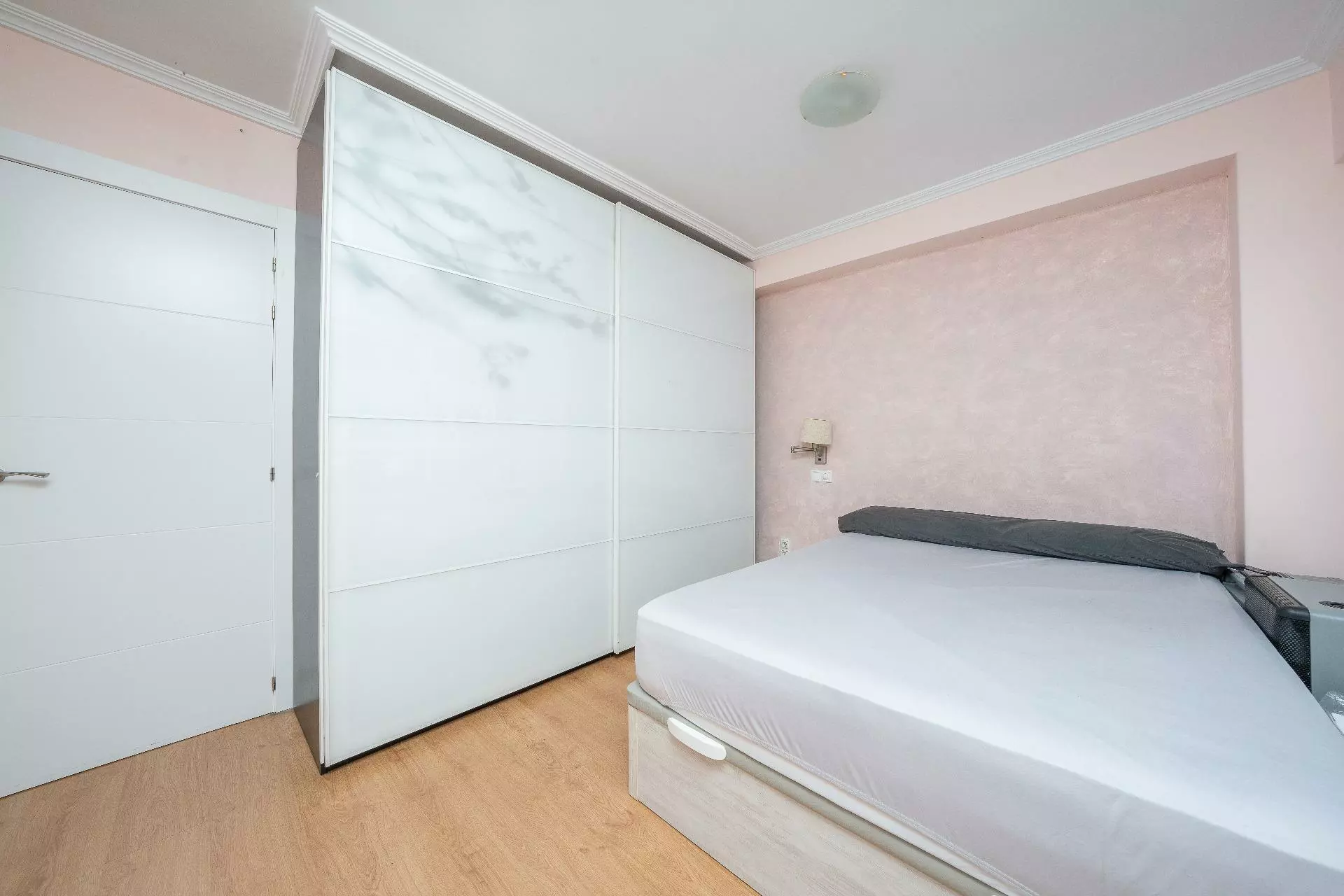 3-bedroom Apartment In San Juan Playa, Spain (121 M²)
