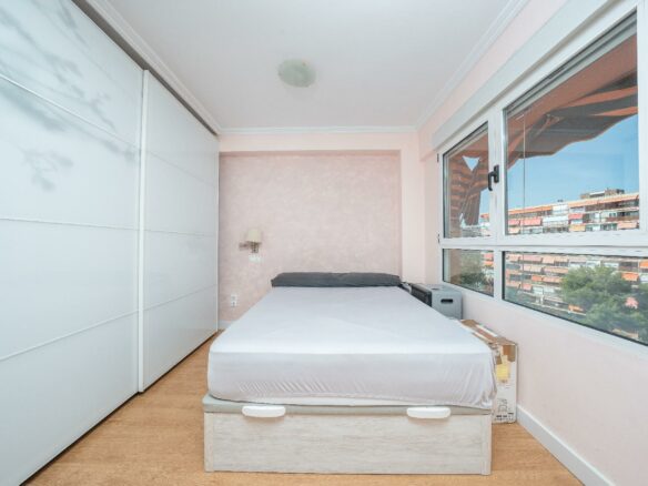 3-bedroom Apartment In San Juan Playa, Spain (121 M²)