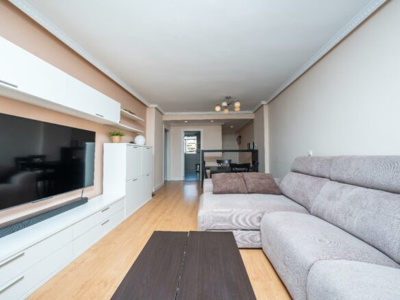 3-bedroom Apartment In San Juan Playa, Spain (121 M²)