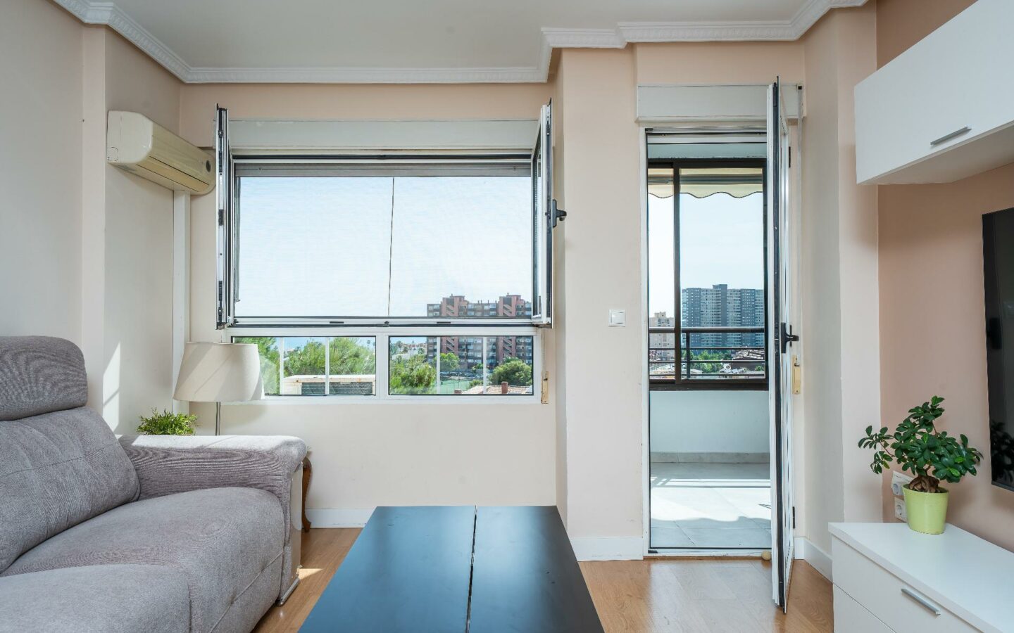 3-bedroom Apartment In San Juan Playa, Spain (121 M²)