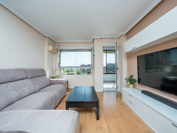 3-bedroom Apartment In San Juan Playa, Spain (121 M²)