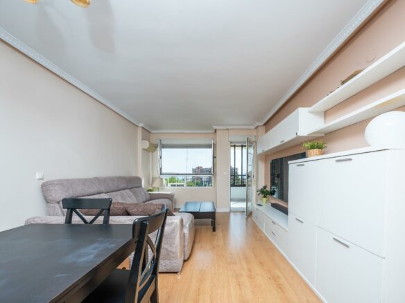 3-bedroom Apartment In San Juan Playa, Spain (121 M²)