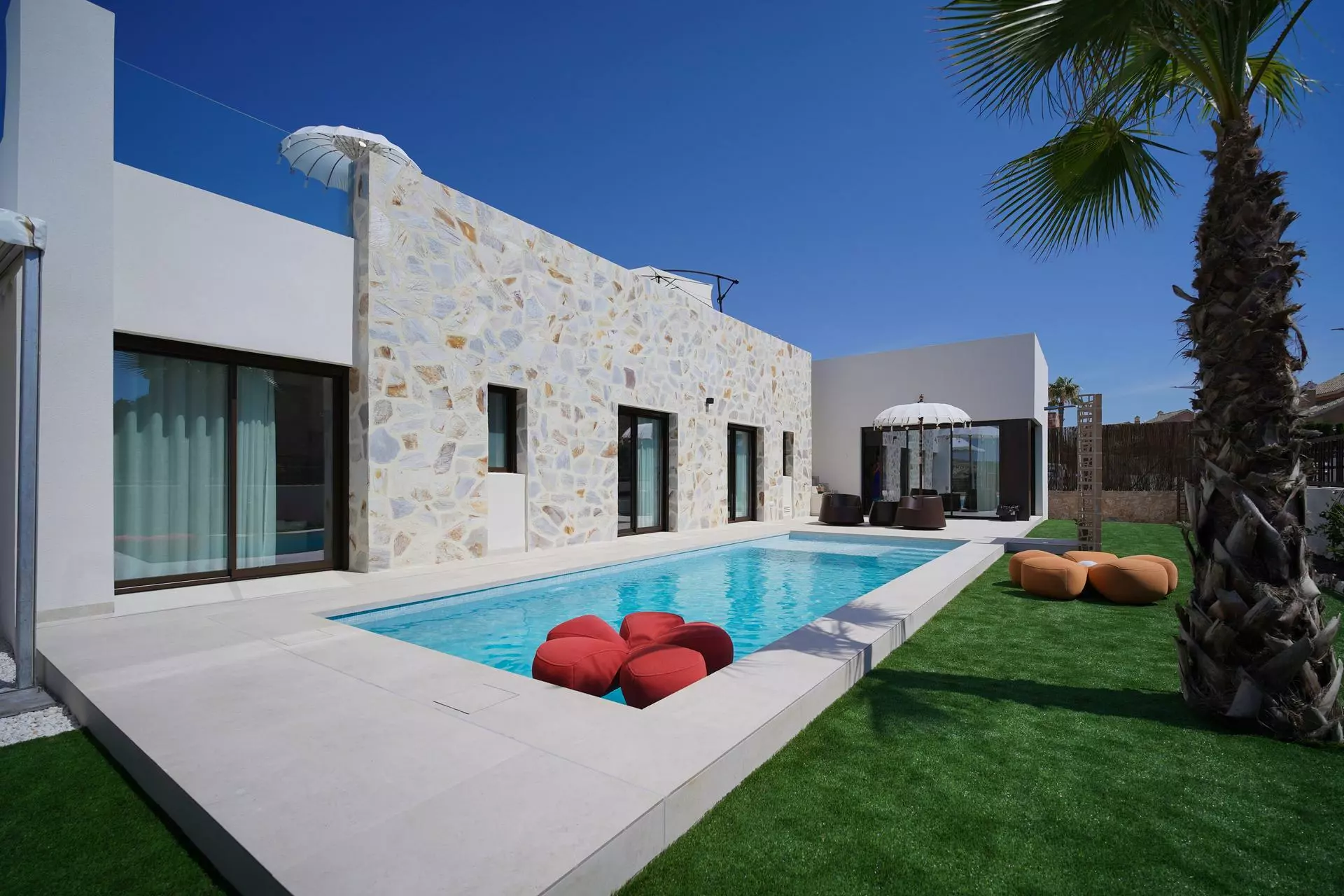 3-bedroom Villa In Algorfa, Spain (121 M²)