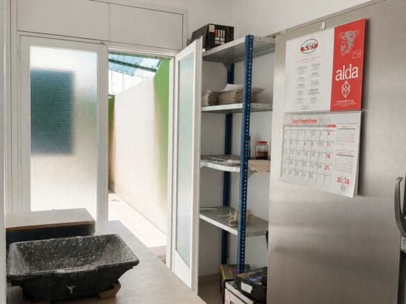 Commercial Unit In Montcada I Reixac, Spain (126 M²)