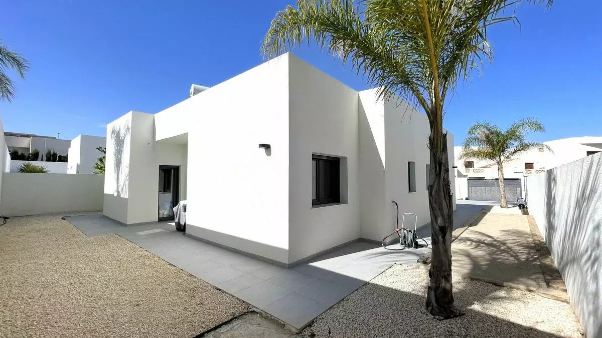 3-bedroom Villa In Rafal, Spain (120 M²)