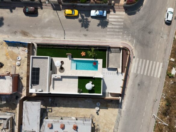3-bedroom Villa In Algorfa, Spain (121 M²)