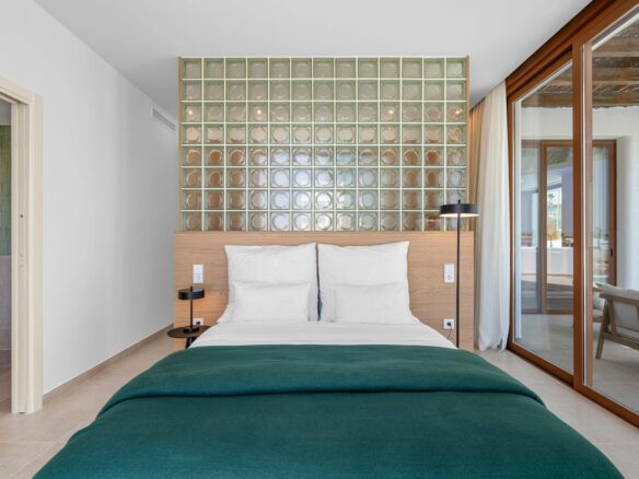 4-bedroom Villa In Algorfa, Spain (345 M²)