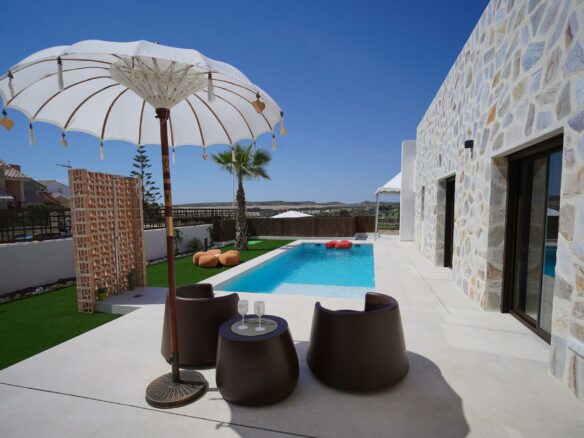 3-bedroom Villa In Algorfa, Spain (121 M²)