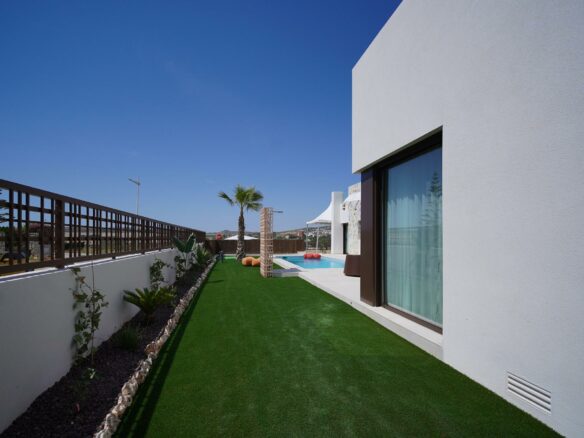 3-bedroom Villa In Algorfa, Spain (121 M²)