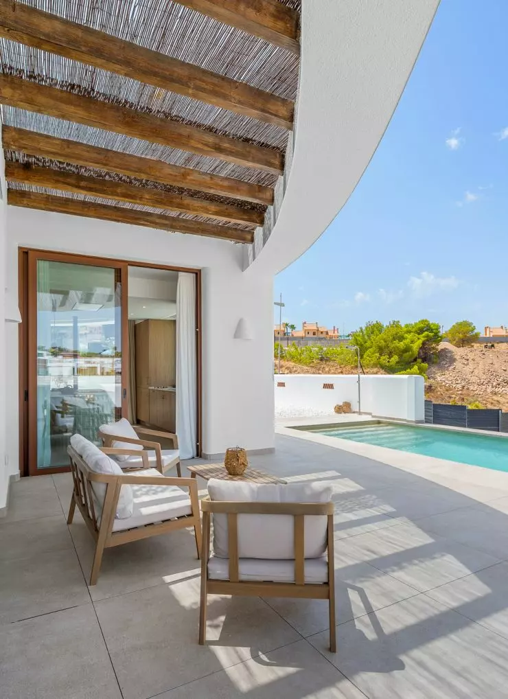 4-bedroom Villa In Algorfa, Spain (345 M²)