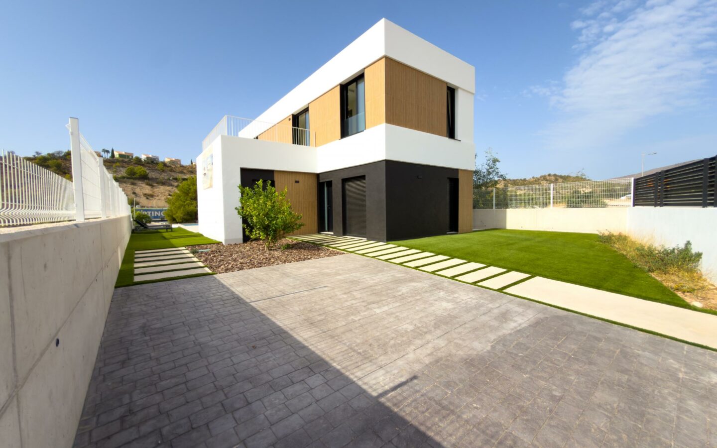 3-bedroom Villa In Finestrat, Spain (222 M²)