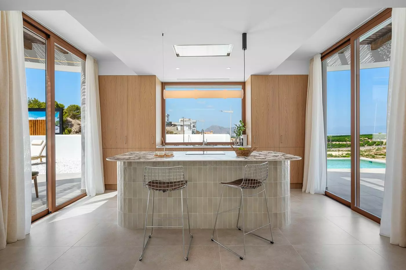 4-bedroom Villa In Algorfa, Spain (345 M²)