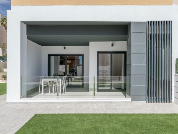 3-bedroom Penthouse In Torrevieja, Spain (96 M²)