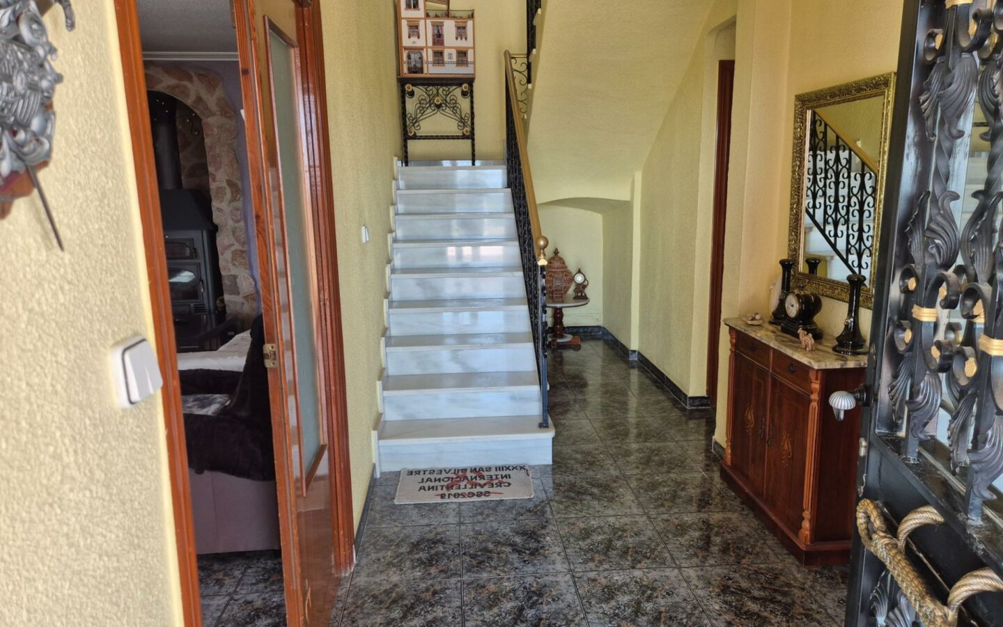 6-bedroom Villa In Aspe, Spain (468 M²)