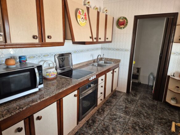 6-bedroom Villa In Aspe, Spain (468 M²)