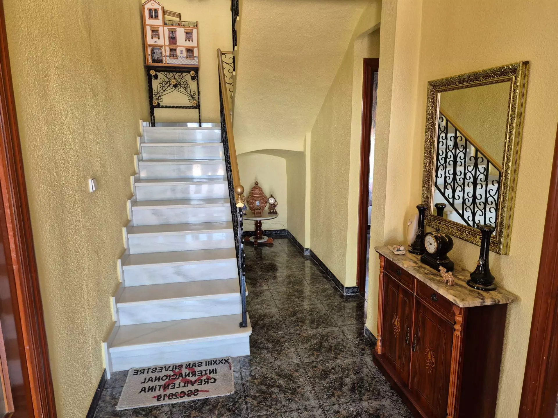 6-bedroom Villa In Aspe, Spain (468 M²)