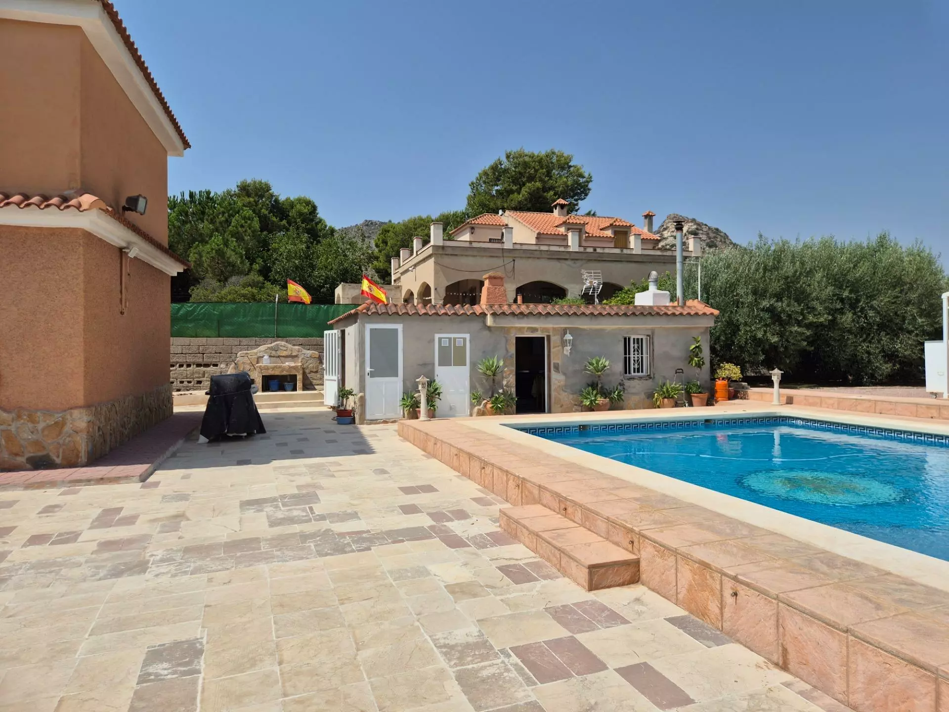 6-bedroom Villa In Aspe, Spain (468 M²)
