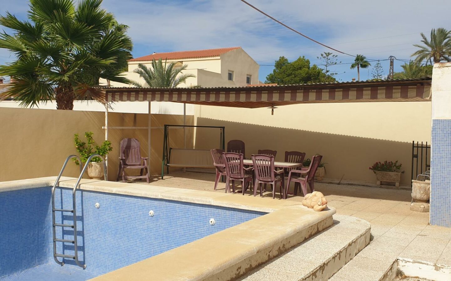 3-bedroom Villa In Elche, Spain (127 M²)