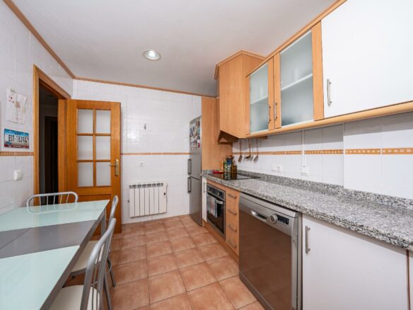3-bedroom Terraced House In La Nucía, Spain (184 M²)