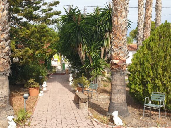 3-bedroom Villa In Elche, Spain (127 M²)