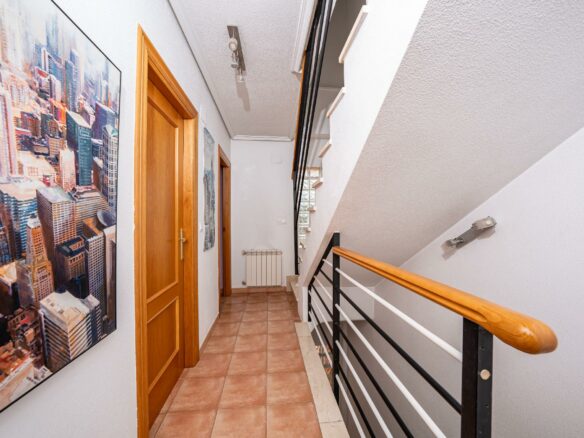 3-bedroom Terraced House In La Nucía, Spain (184 M²)
