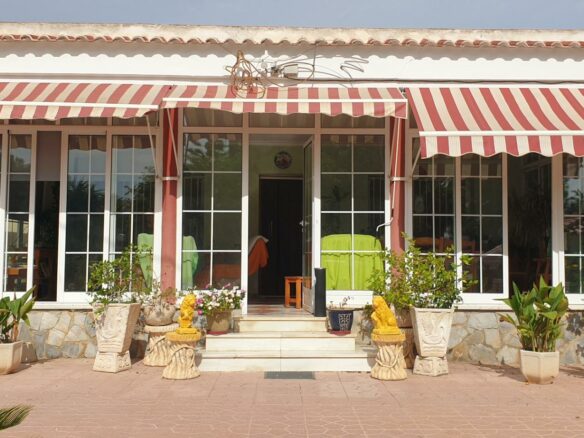 3-bedroom Villa In Elche, Spain (127 M²)