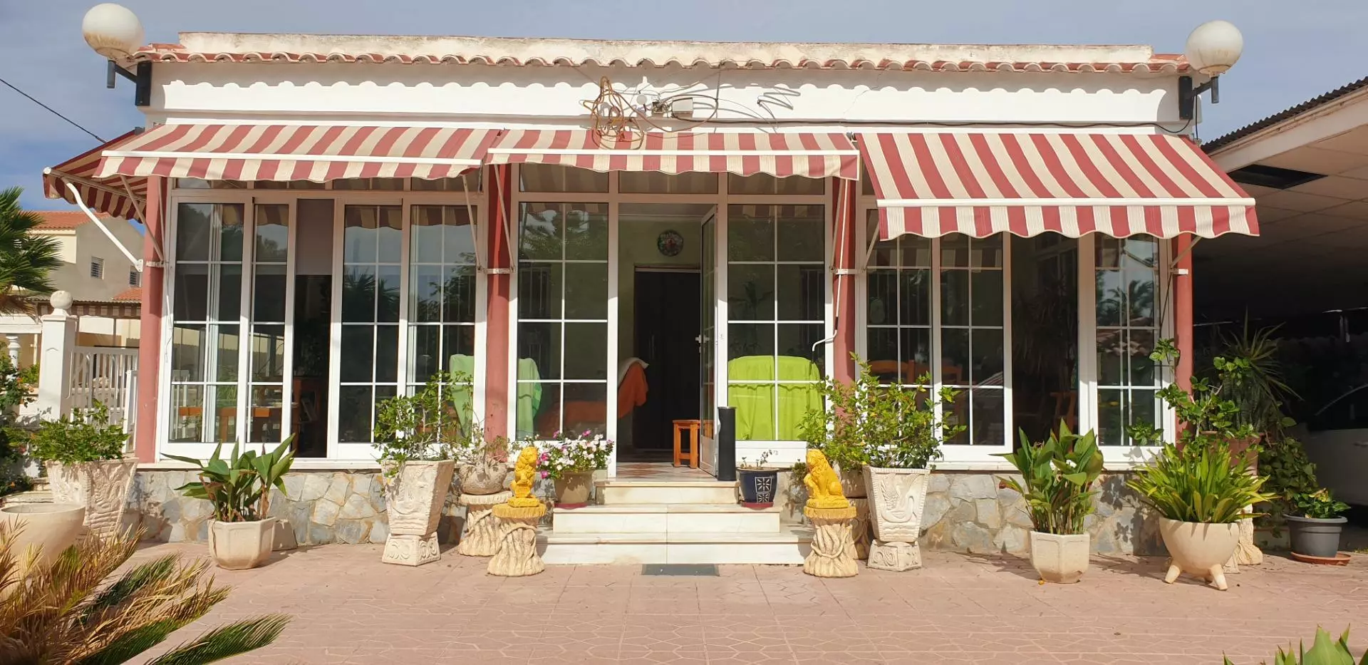 3-bedroom Villa In Elche, Spain (127 M²)