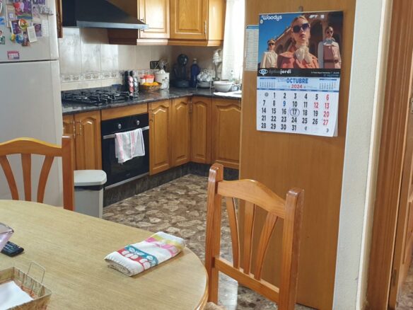 3-bedroom Villa In Elche, Spain (127 M²)