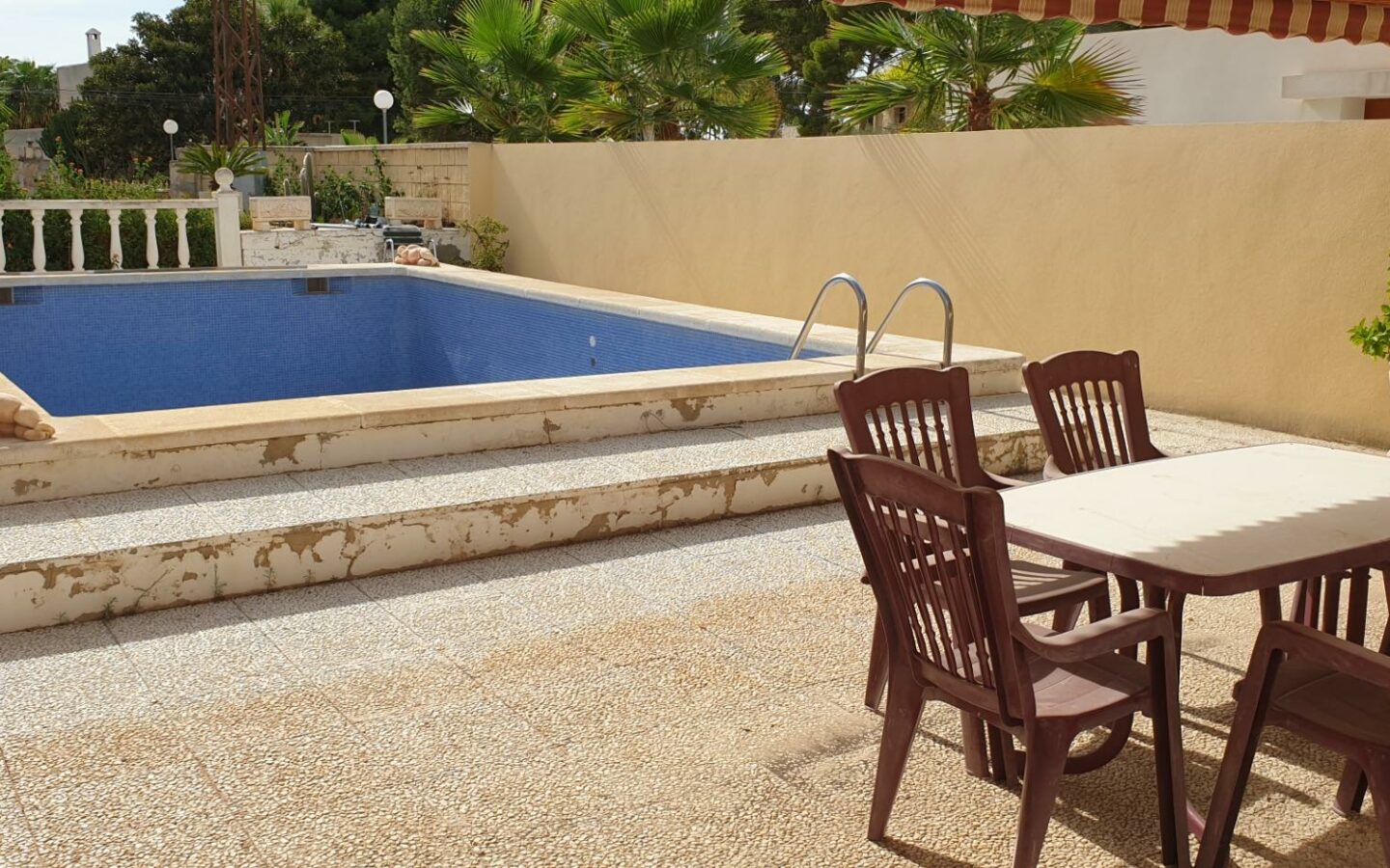 3-bedroom Villa In Elche, Spain (127 M²)