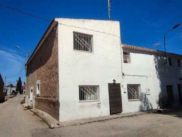 6-bedroom Country House In Monovar, Spain (176 M²)