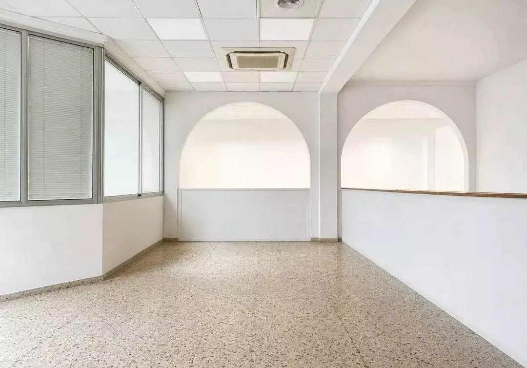 Commercial Unit 1160 M² In Benidorm, Spain